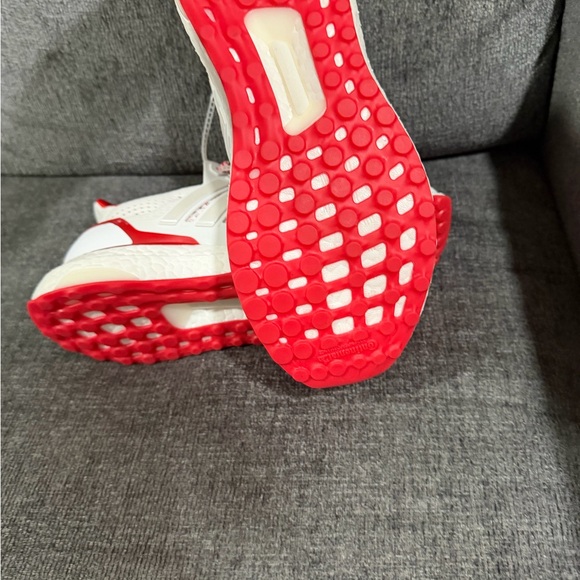 Women’s Adidas Ultra Boost 1.0 Valentine’s Day Hearts White Red JR5845 Size 7.5 - Picture 6 of 7